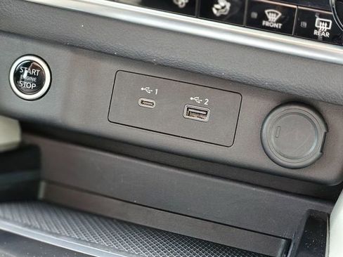 Used 2023 Nissan Rogue SL w/ SL Premium Package image 25