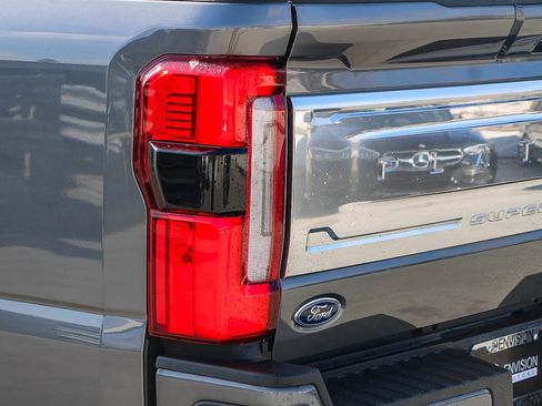 Used 2024 Ford F350 Platinum image 11