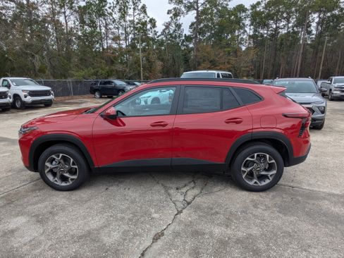 New 2026 Chevrolet Trax LT w/ Driver Confidence Package image 28