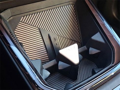 Used 2025 BMW X3 xDrive30i w/ Premium Package image 26