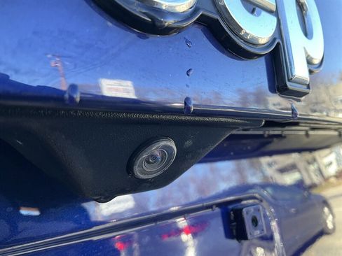 Used 2017 Jeep Renegade Latitude w/ Cold Weather Group image 10