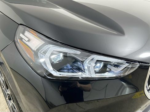 New 2026 BMW X1 xDrive28i w/ Convenience Package AWD/4WD image 9
