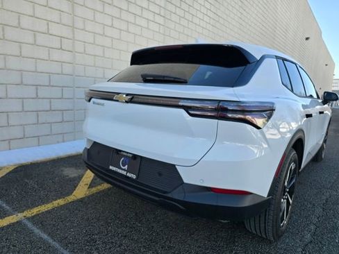 Used 2026 Chevrolet Equinox EV LT image 7