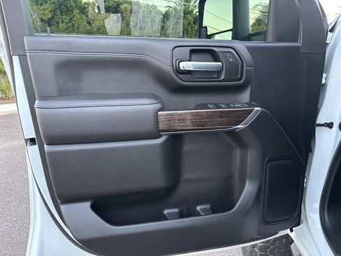 Used 2022 GMC Sierra 2500 SLE w/ SLE Convenience Package image 12