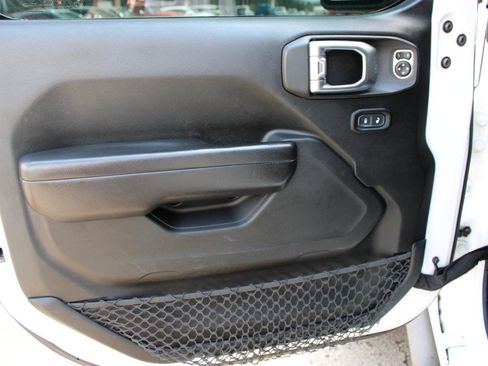 Used 2020 Jeep Wrangler Unlimited Sport S AWD/4WD image 13