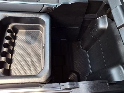 Used 2025 RAM 1500 Big Horn AWD/4WD image 11