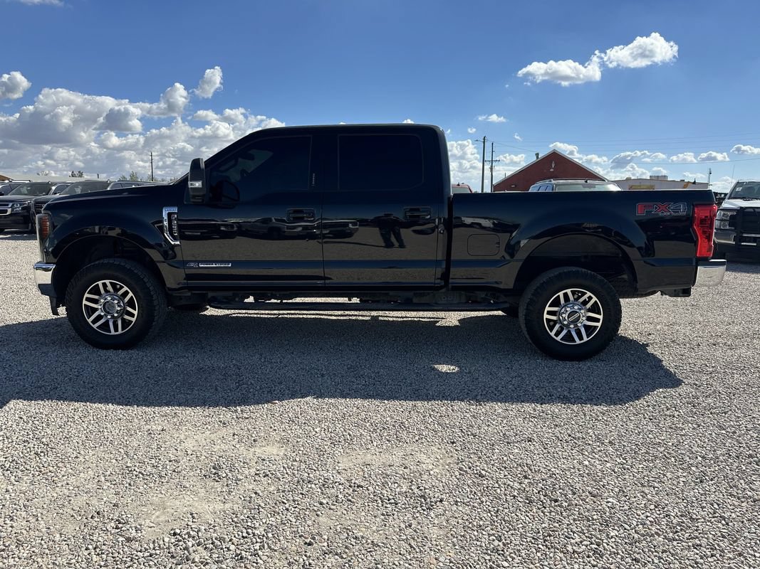 Used 2018 Ford F250 Lariat w/ Lariat Value Package AWD/4WD image 6