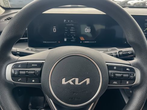 Used 2025 Kia K5 LXS image 18