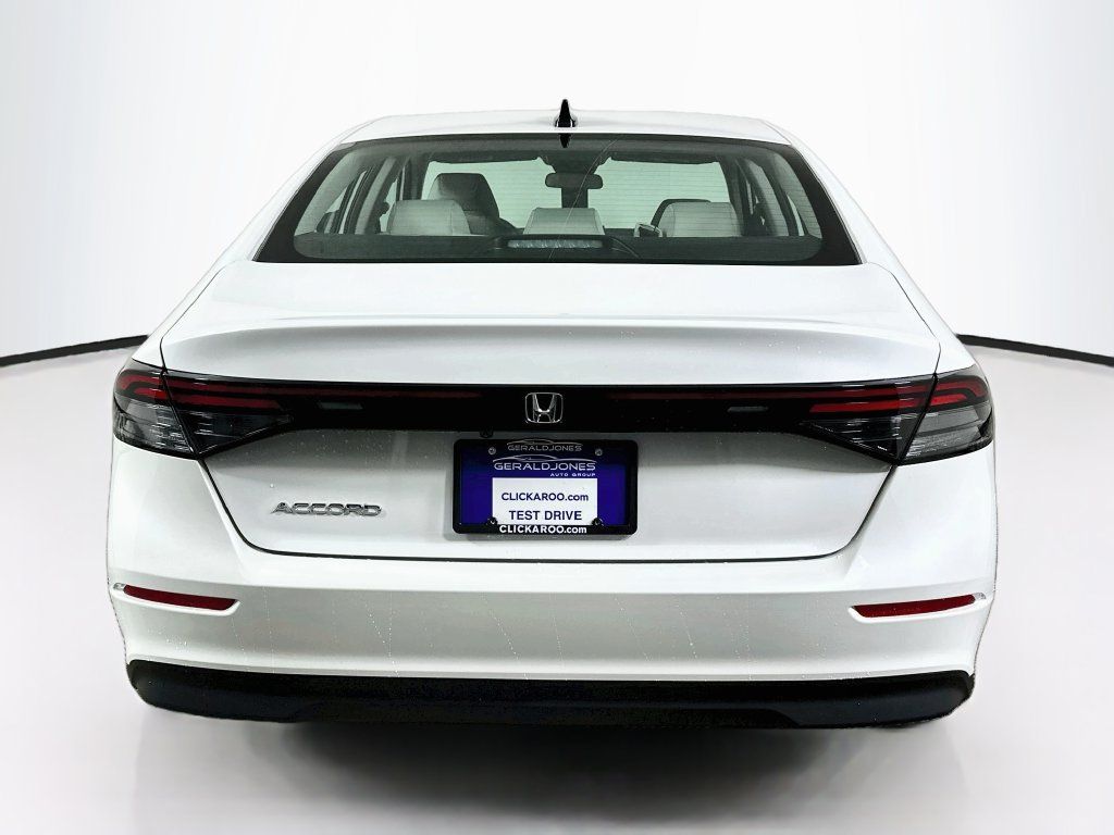 Used 2026 Honda Accord SE image 15