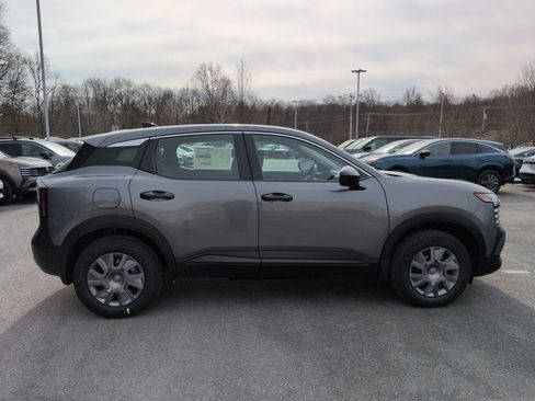 New 2026 Nissan Kicks S image 4