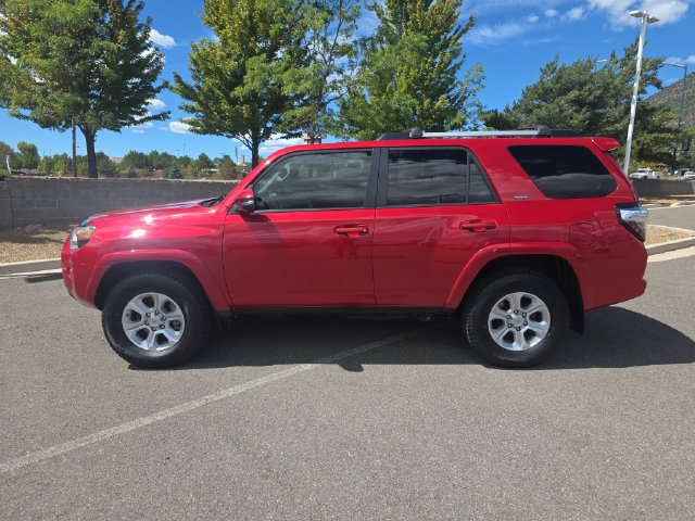 Used 2021 Toyota 4Runner SR5 Premium w/ Moonroof Package AWD/4WD image 6