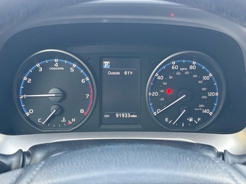 Used 2017 Toyota RAV4 LE image 13