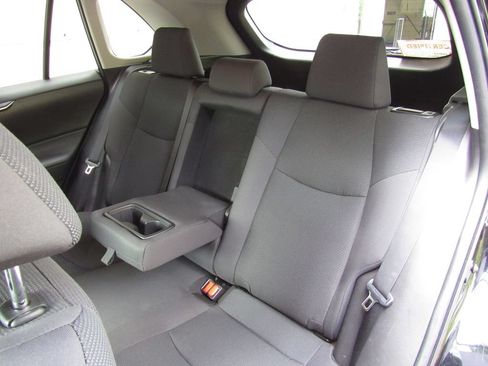 Certified 2021 Toyota RAV4 LE AWD/4WD image 16