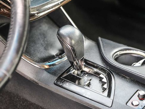 Used 2015 Toyota Avalon XLE image 20