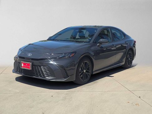 Certified 2026 Toyota Camry SE FWD image 7