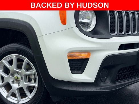 Used 2023 Jeep Renegade Latitude AWD/4WD image 3