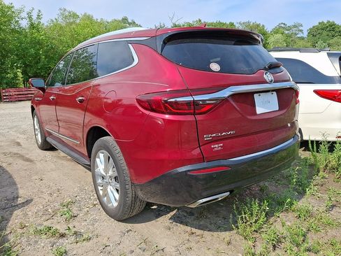 Used 2020 Buick Enclave Premium w/ Sun and Sites Package AWD/4WD image 6