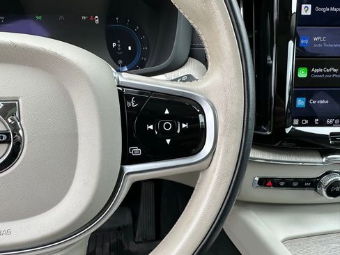 Used 2023 Volvo XC60 B5 Ultimate w/ Protection Package Premier image 17