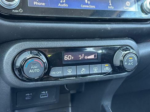 Certified 2021 Nissan Kicks SR w/ Interior Electronics Package FWD image 20
