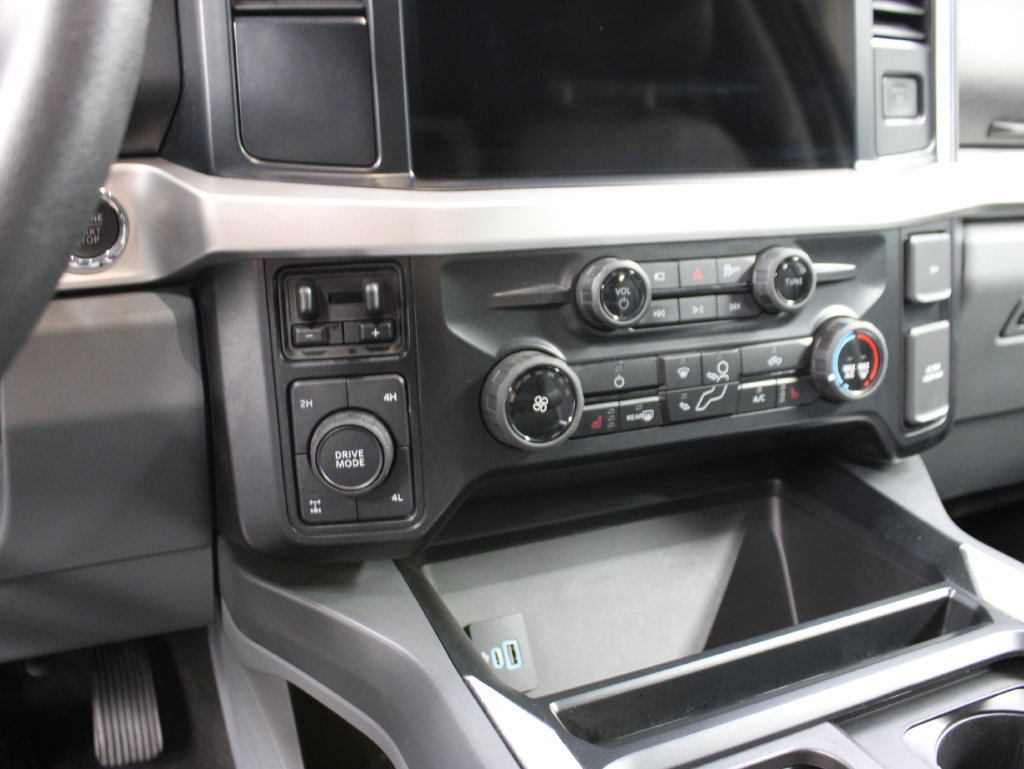 Used 2025 Ford F250 XLT w/ Black Appearance Package AWD/4WD image 68