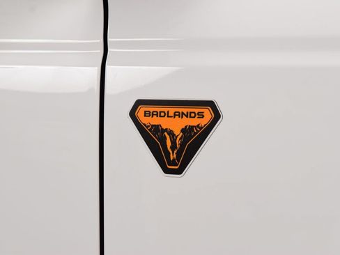 Used 2024 Ford Bronco Badlands AWD/4WD image 14