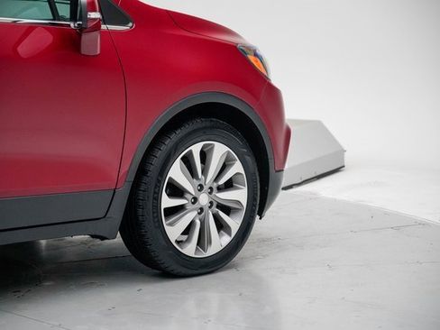 Used 2019 Buick Encore Preferred w/ Safety Package image 7