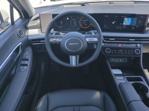 New 2026 Hyundai Sonata Limited FWD image 17