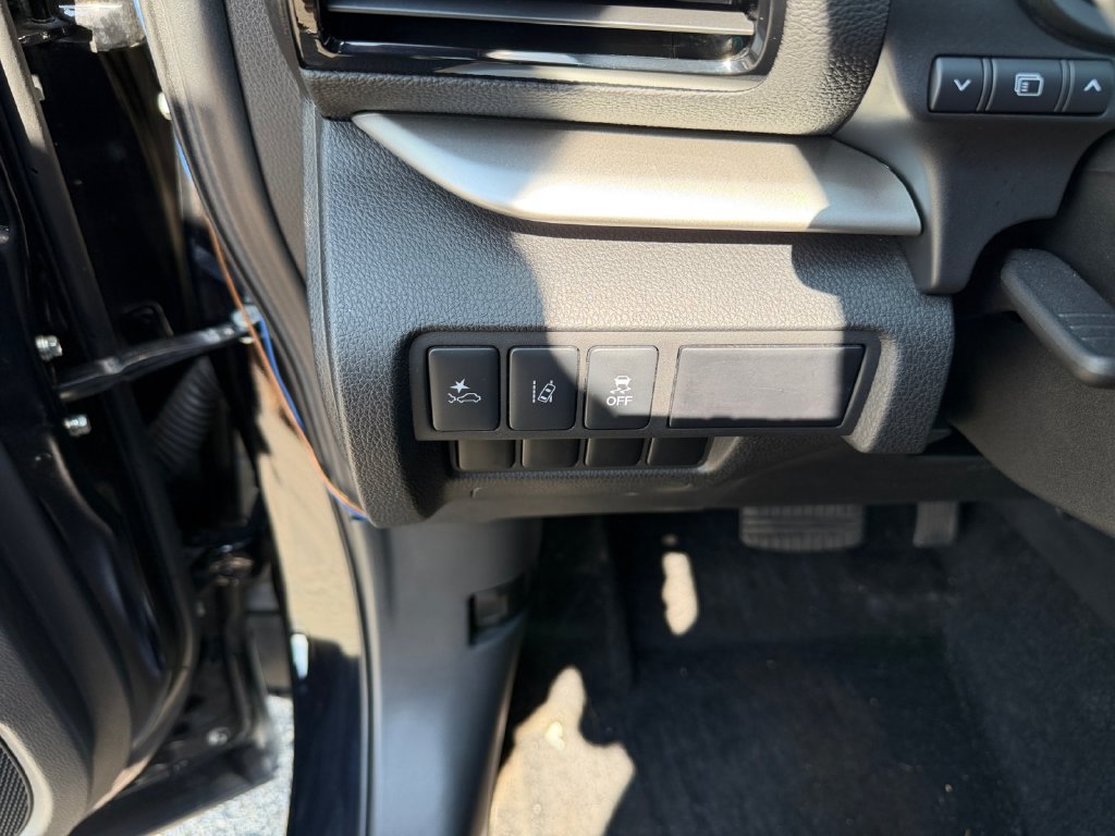 Used 2024 Mitsubishi Eclipse Cross ES AWD/4WD image 30
