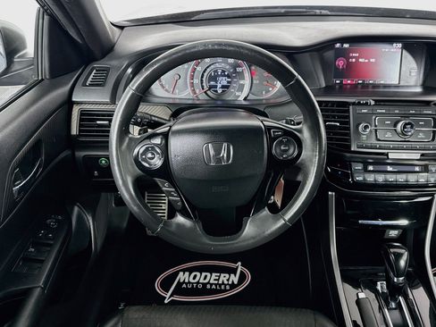 Used 2017 Honda Accord Sport image 23