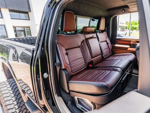 Used 2024 GMC Sierra 3500 Denali Ultimate AWD/4WD image 50