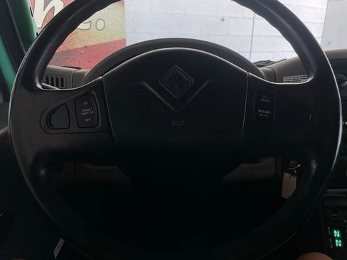 Used 2018 Chevrolet Express 2500 Work Van w/ Driver Convenience Package image 31