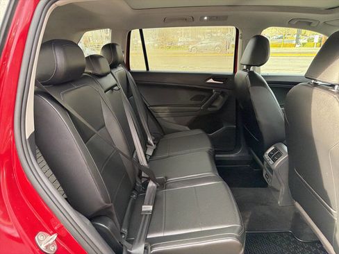 Used 2018 Volkswagen Tiguan SEL image 23