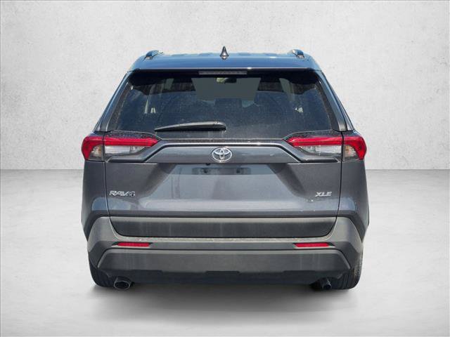 Used 2021 Toyota RAV4 XLE w/ Convenience Package FWD image 6