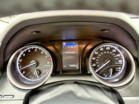 Used 2021 Toyota Camry SE image 58