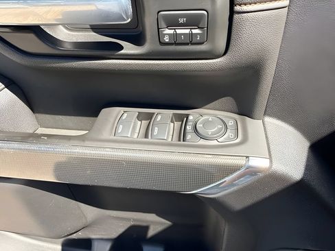 Used 2021 GMC Sierra 2500 AT4 w/ AT4 Premium Plus Package AWD/4WD image 31