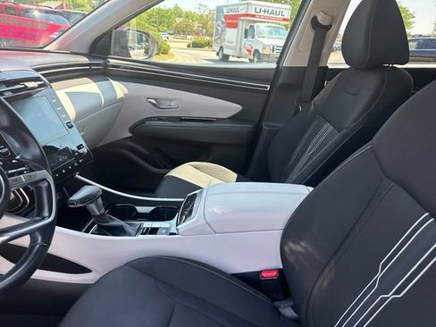 Certified 2022 Hyundai Tucson SEL w/ Convenience Package AWD/4WD image 13