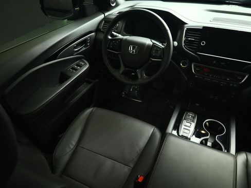 Used 2025 Honda Ridgeline Black Edition image 47