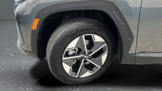 Used 2025 Hyundai Tucson SEL AWD/4WD image 37
