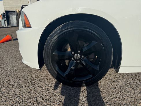 Used 2013 Dodge Charger SXT w/ Blacktop Pkg RWD image 33
