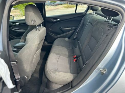 Used 2017 Chevrolet Cruze LT w/ Convenience Package FWD image 25