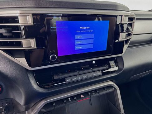 New 2026 Toyota Tundra SR5 AWD/4WD image 18