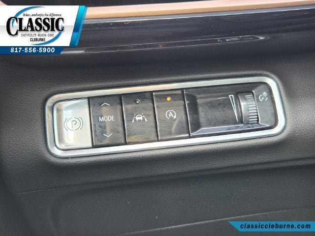 Used 2025 Buick Envision Sport Touring AWD/4WD image 24