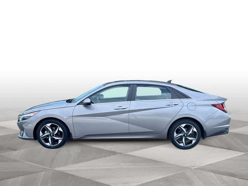 Used 2023 Hyundai Elantra Limited FWD image 5