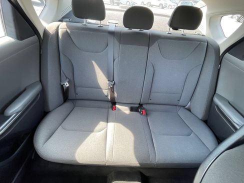 Used 2025 Kia K4 FWD image 39
