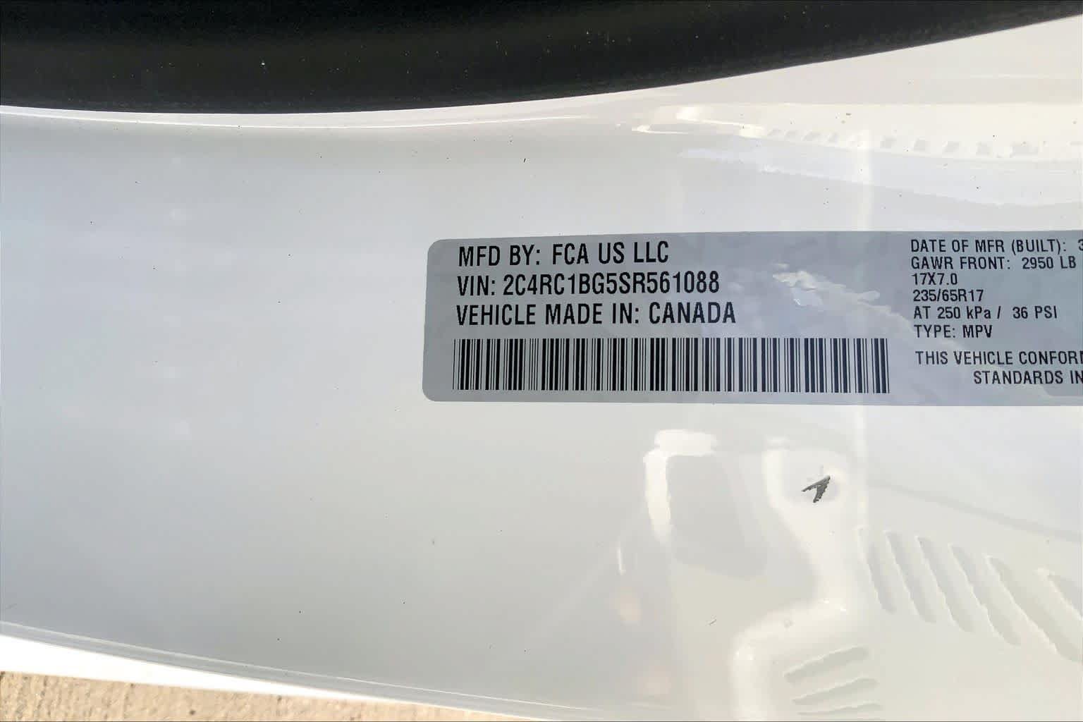 Used 2025 Chrysler Pacifica Select FWD image 34