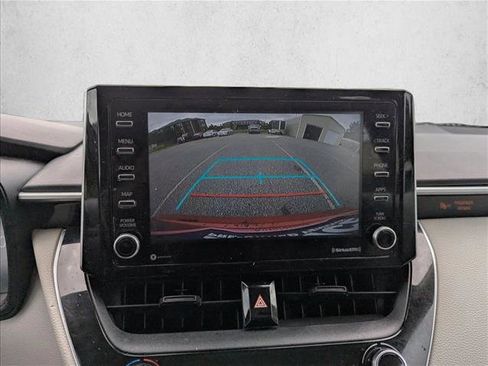 Used 2021 Toyota Corolla LE FWD image 18