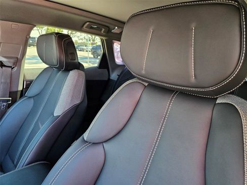 New 2026 Cadillac Optiq Sport 1 w/ LPO, Floor Liner Package AWD/4WD image 12