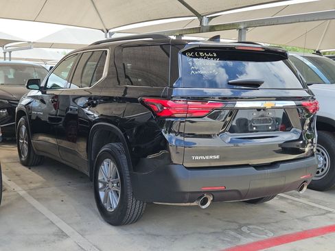 Used 2023 Chevrolet Traverse LT image 4