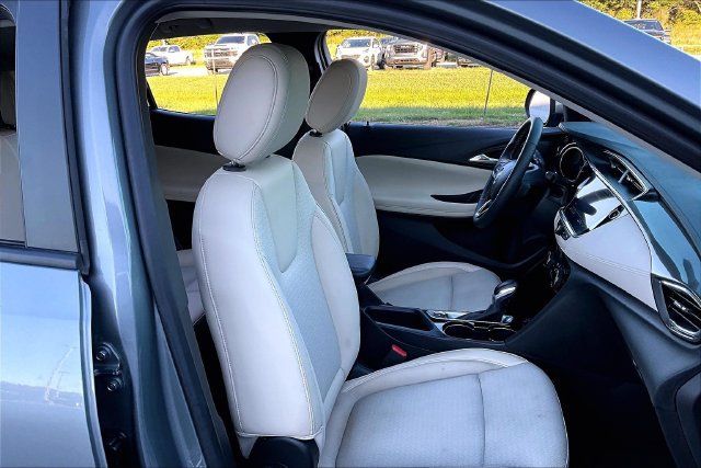 Used 2023 Buick Encore GX Preferred w/ Cold Weather Comfort Package FWD image 29
