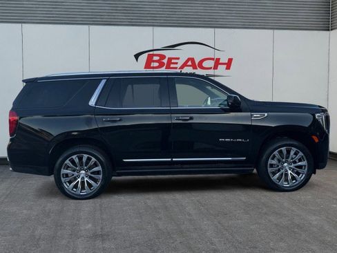 Used 2021 GMC Yukon Denali w/ Denali Ultimate Package image 9